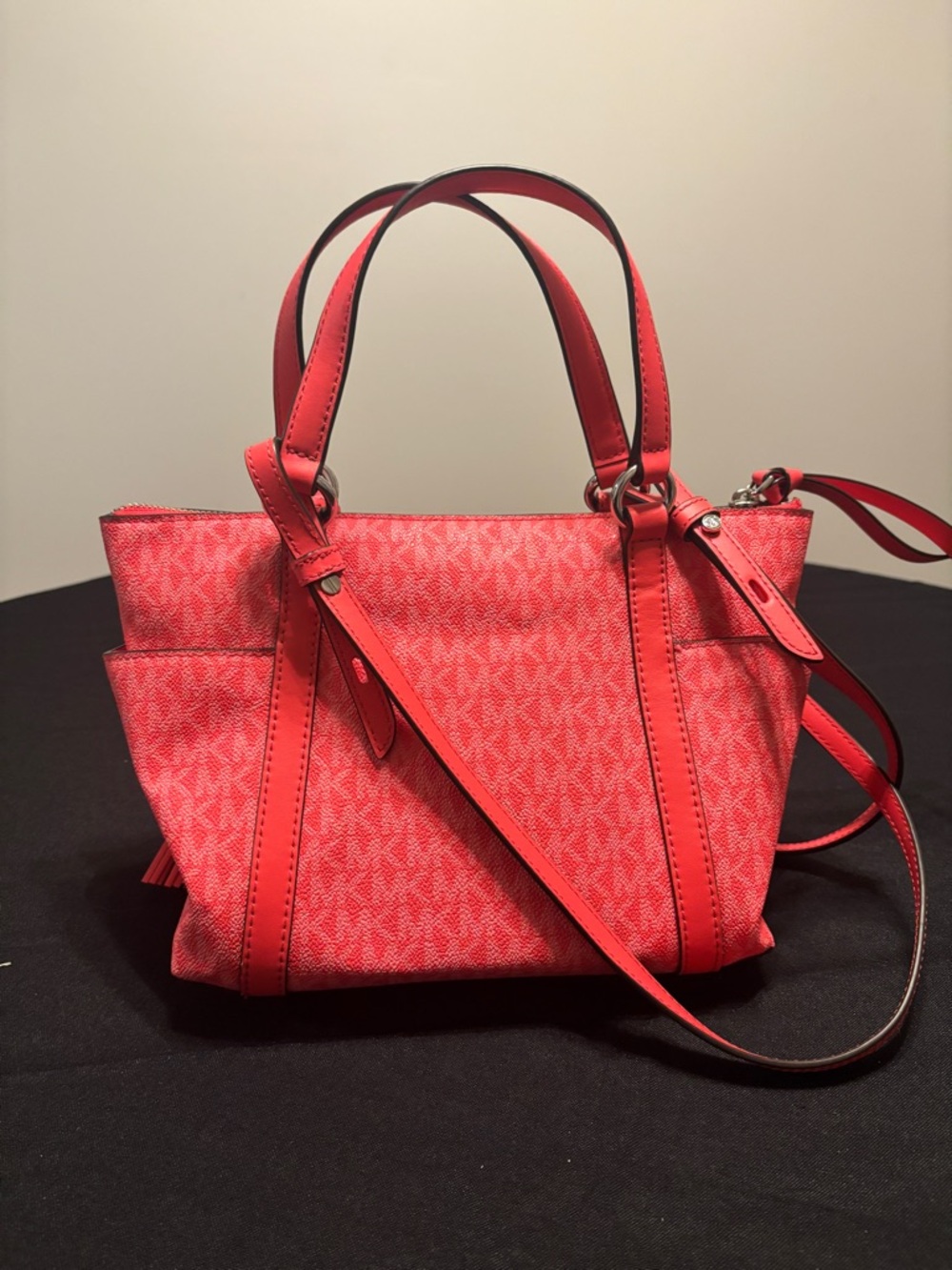 Michael Kors Sullivan Small Logo Top-Zip Tote Bag in Germaine/ Red - Picture 2 of 6